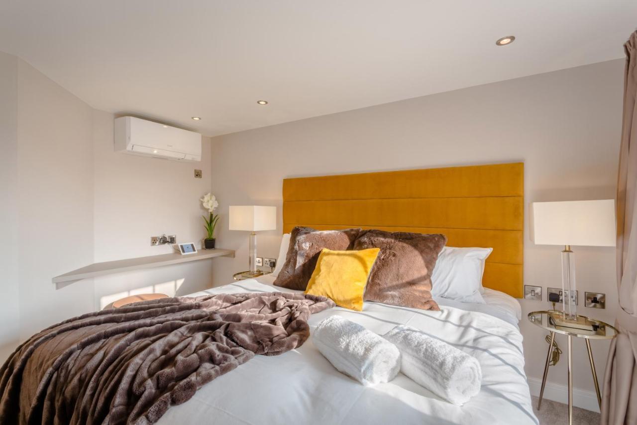 Heritage Mews Aparthotel 4*