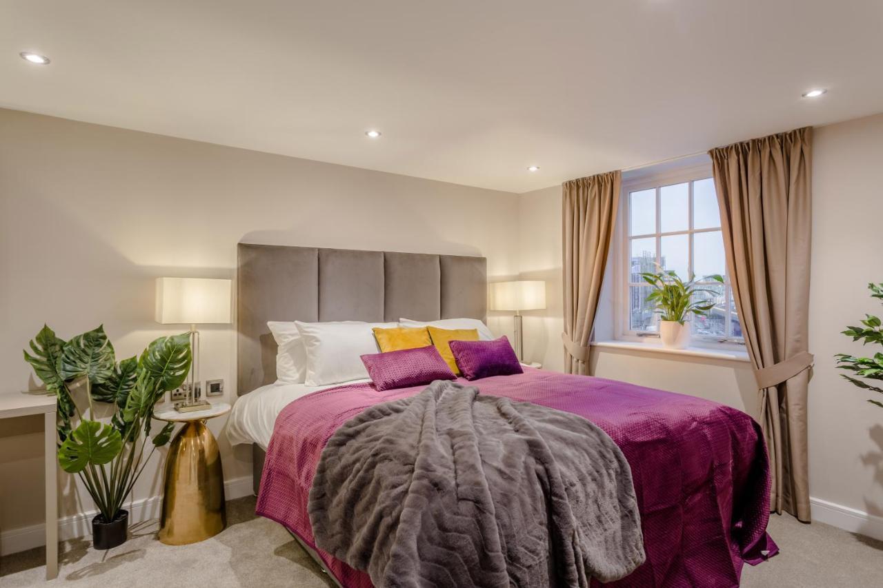Heritage Mews Apartahotel 4*